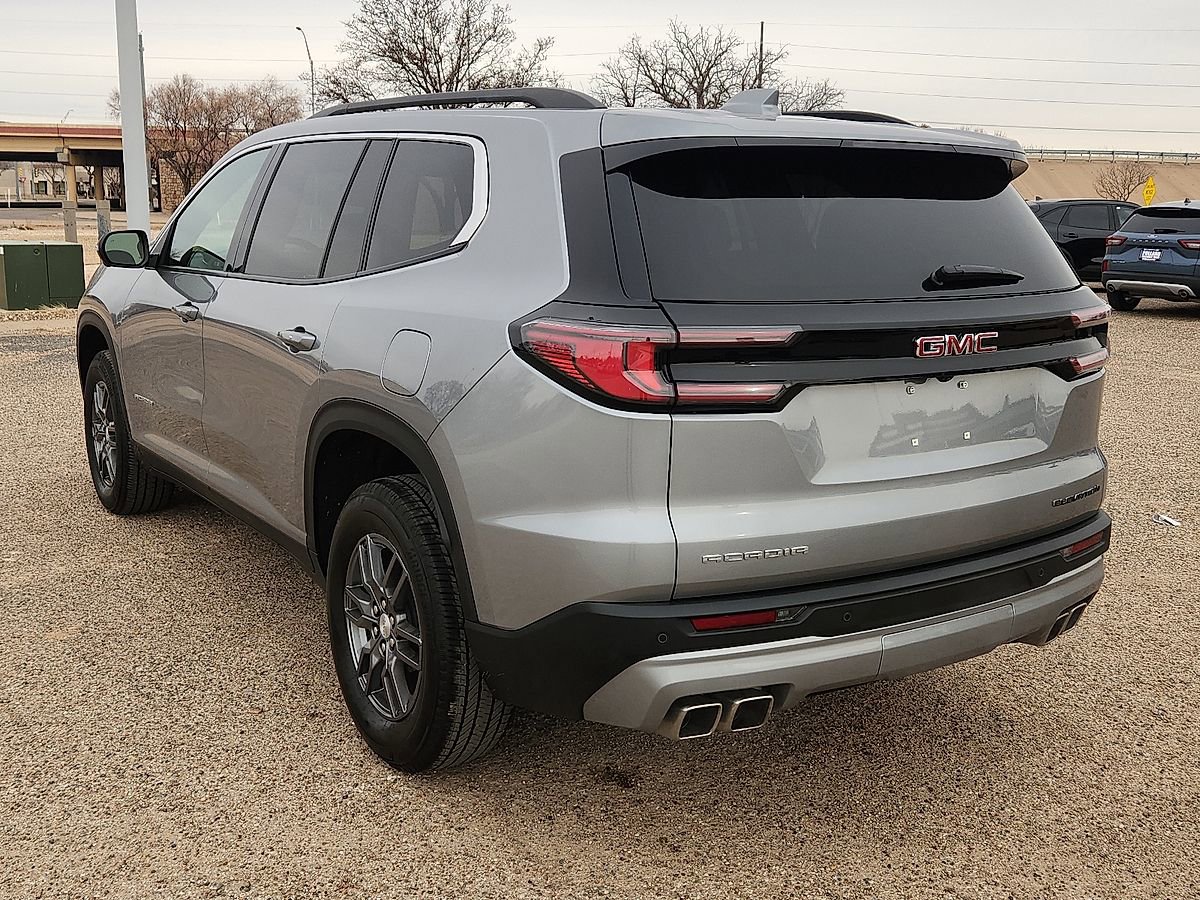 Used 2025 GMC Acadia Elevation image 2