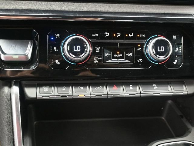 Used 2024 GMC Sierra 2500 AT4 w/ Max Trailering Package image 12