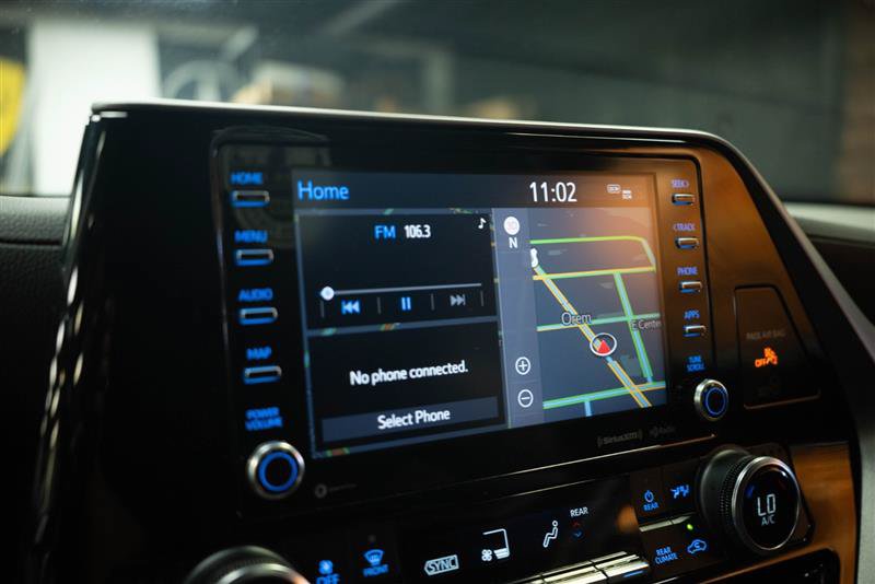 Used 2022 Toyota Highlander XLE FWD image 20