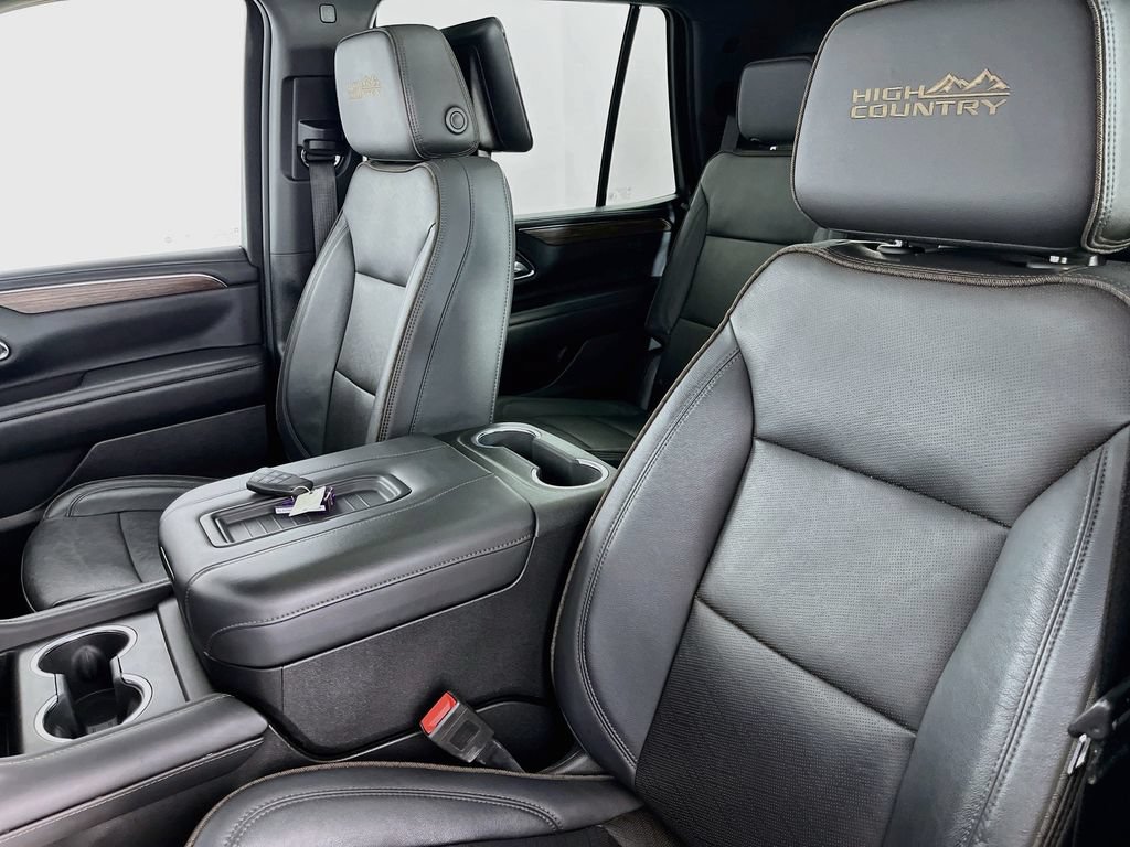 Used 2023 Chevrolet Tahoe High Country w/ Advanced Technology Package AWD/4WD image 29