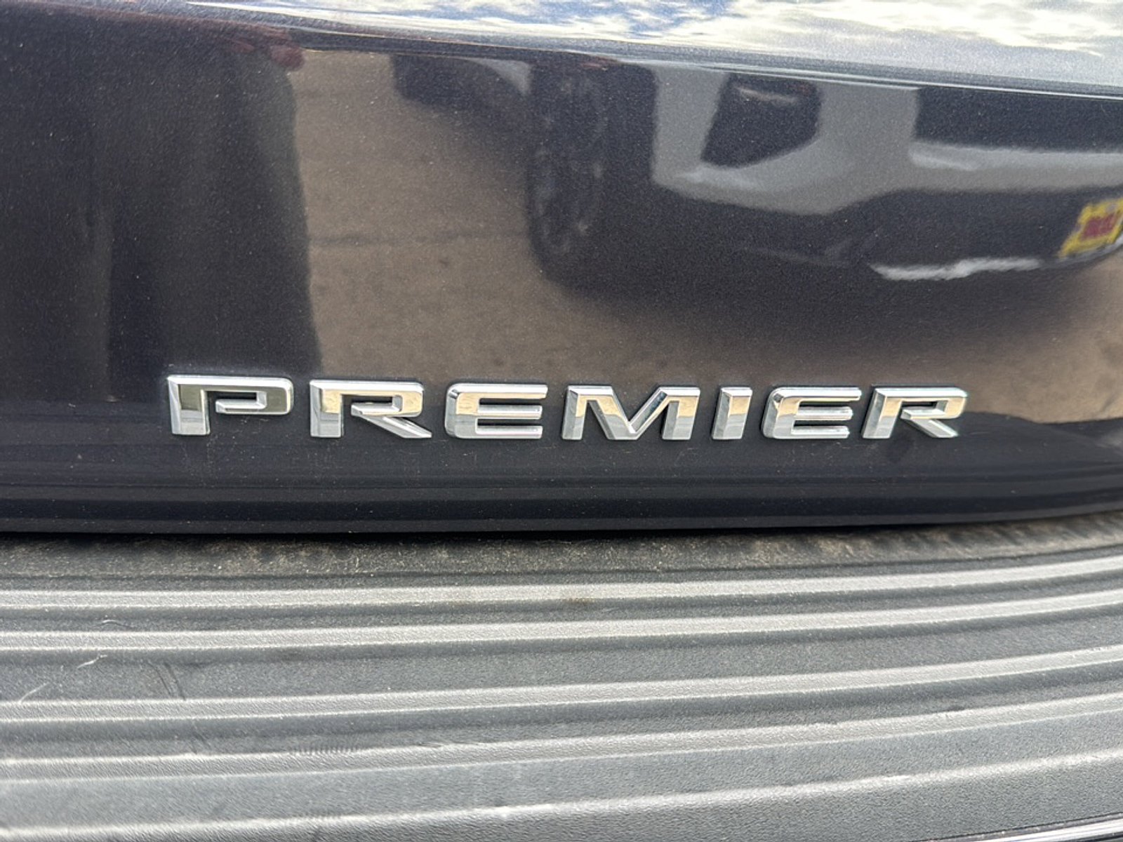 Certified 2024 Chevrolet Tahoe Premier AWD/4WD image 46