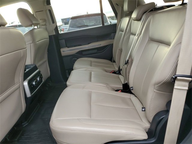 Used 2022 Ford Expedition XLT image 27