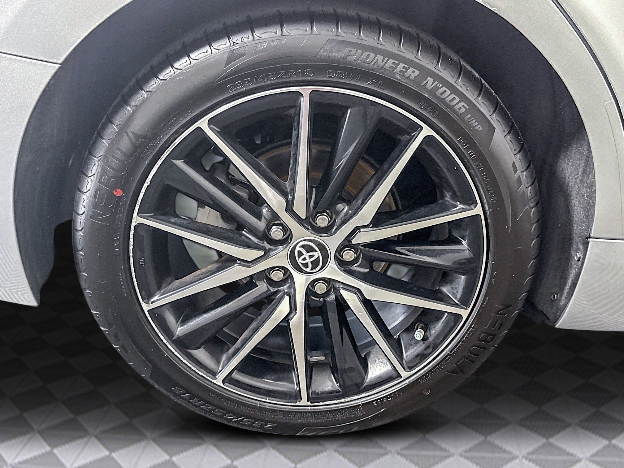 Used 2023 Toyota Camry SE image 30