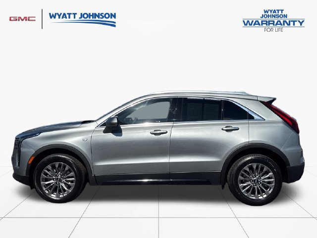Used 2025 Cadillac XT4 Premium Luxury FWD image 2