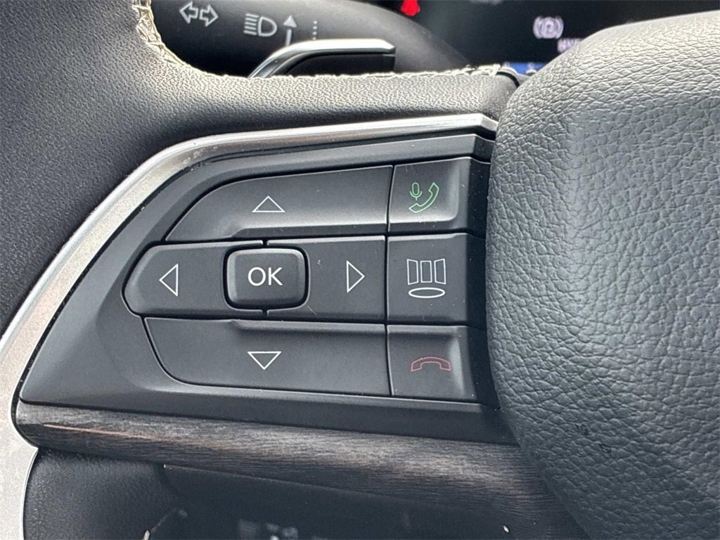 Used 2023 Jeep Grand Cherokee 4WD 4xe image 29