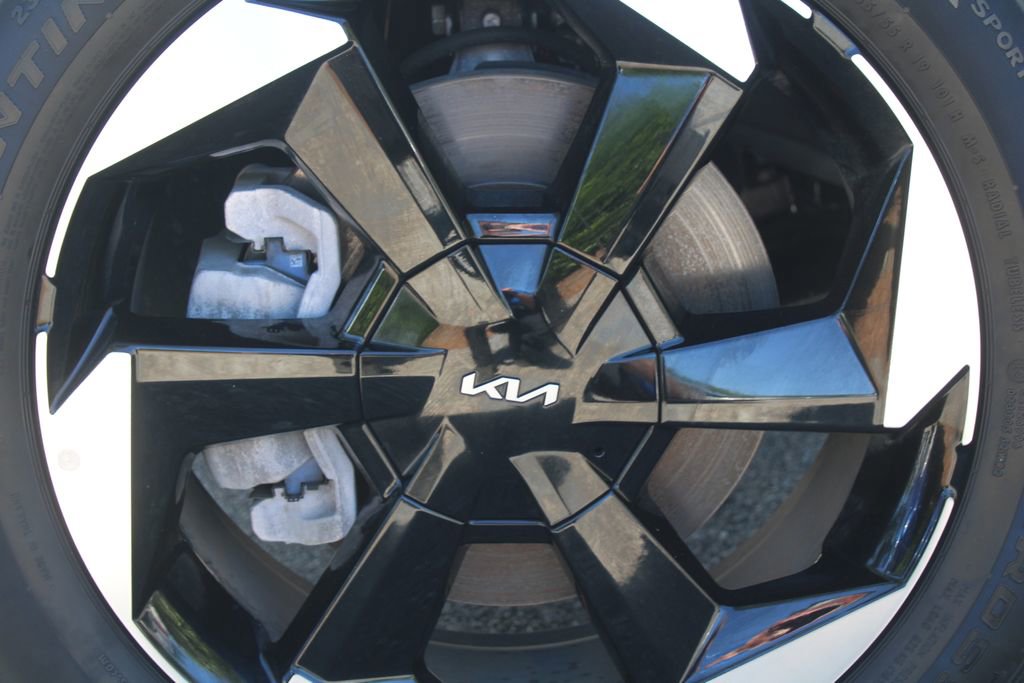 Certified 2025 Kia Sorento EX AWD/4WD image 19