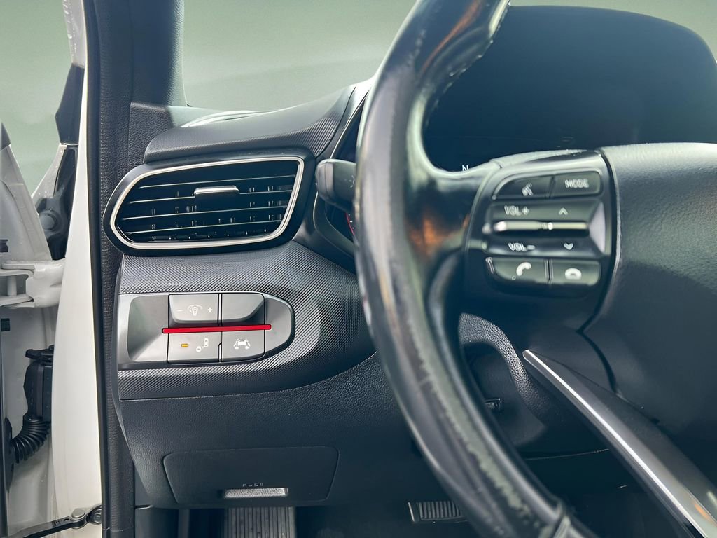 Used 2019 Hyundai Veloster 2.0 Premium image 14