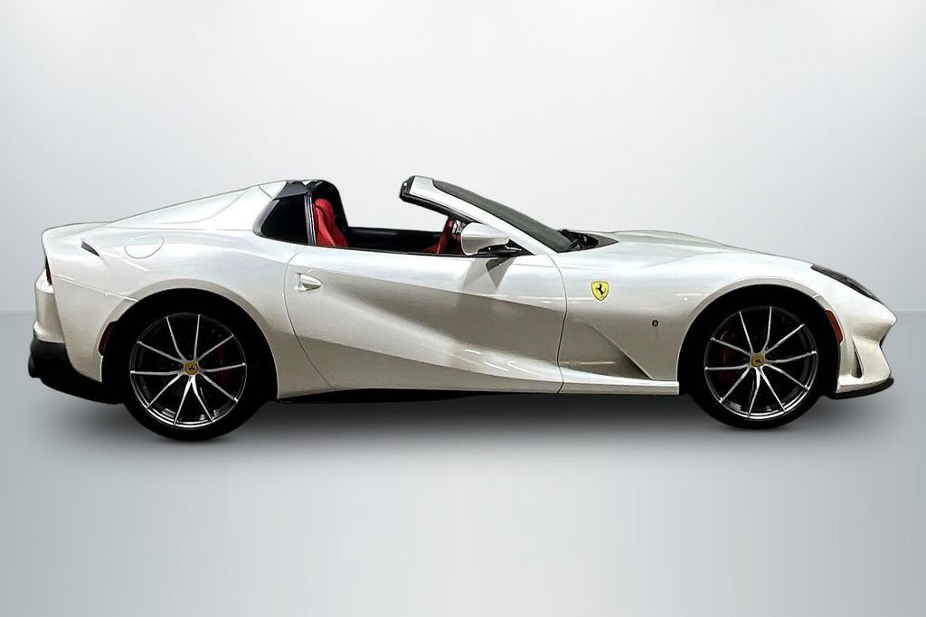 Used 2021 Ferrari 812 GTS RWD image 4