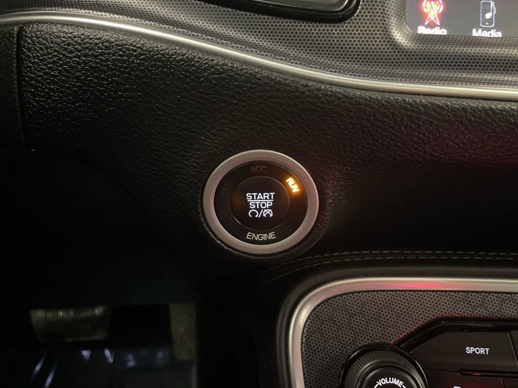 Used 2015 Dodge Challenger SXT Plus image 11