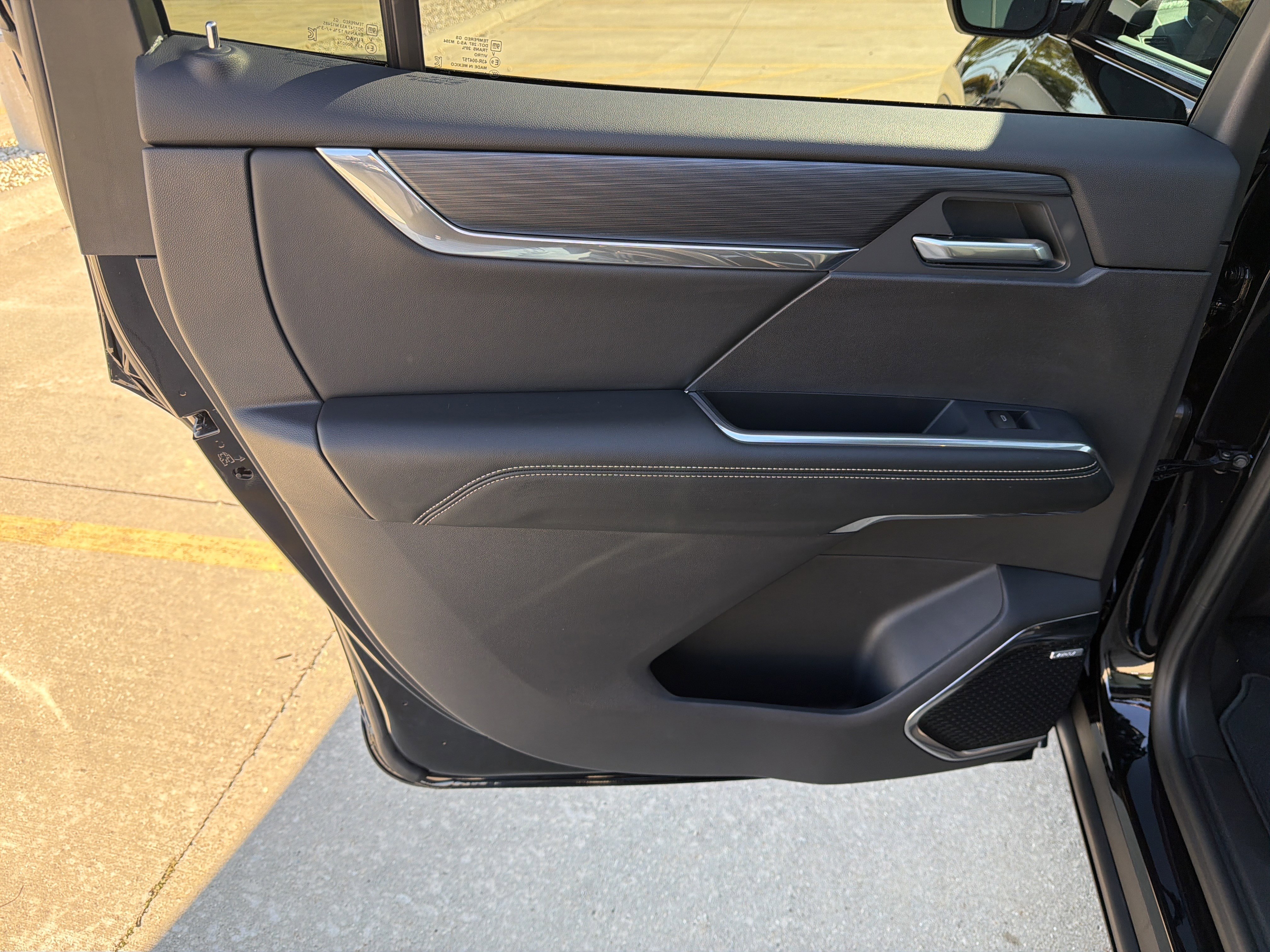 New 2026 GMC Acadia Elevation image 9