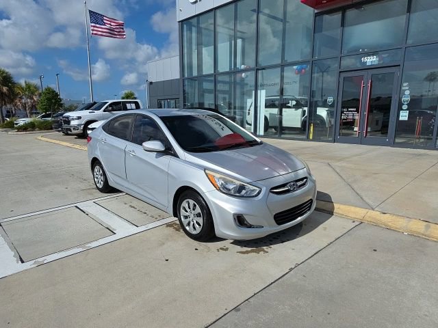 Used 2016 Hyundai Accent SE FWD image 2