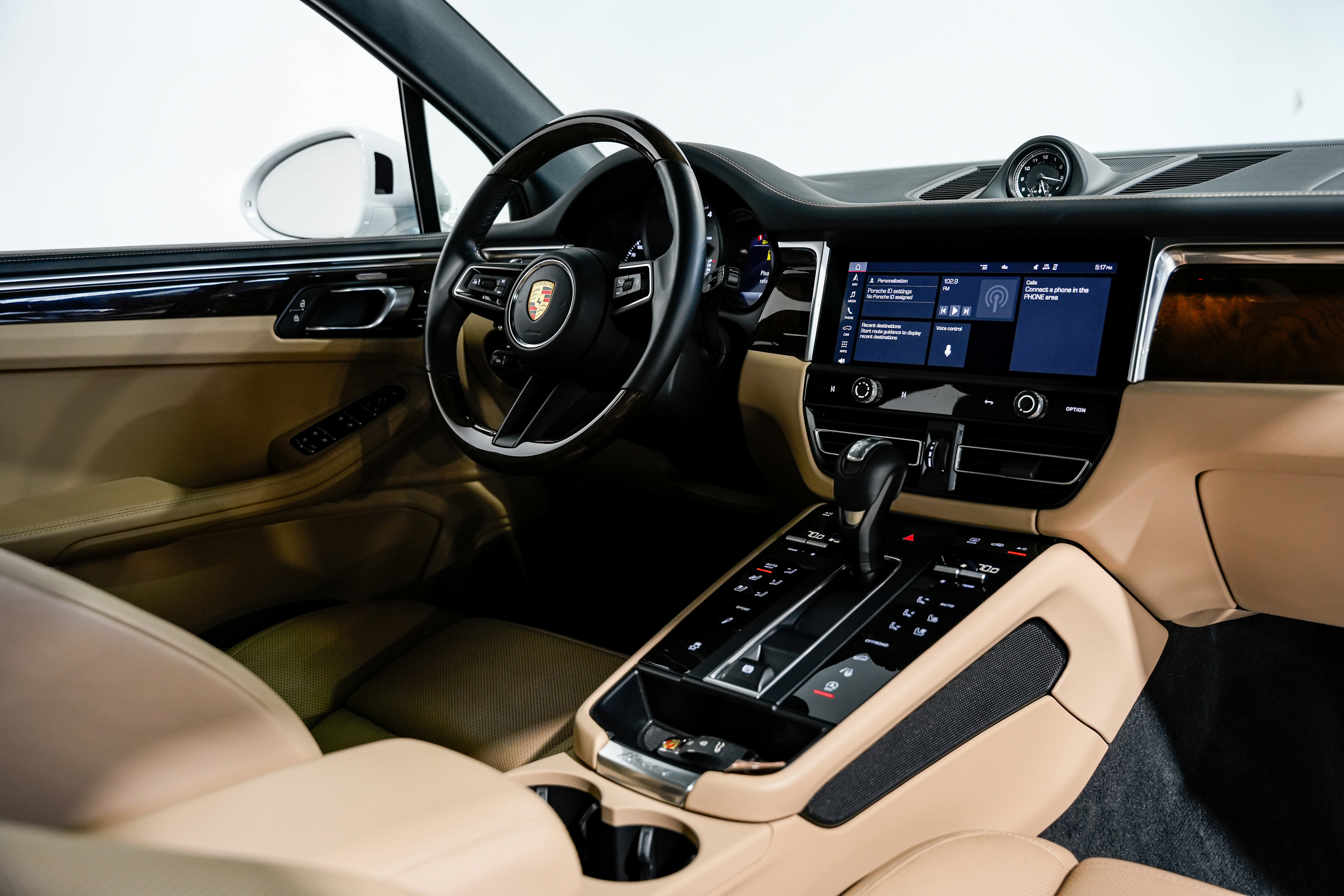 Used 2023 Porsche Macan S image 28