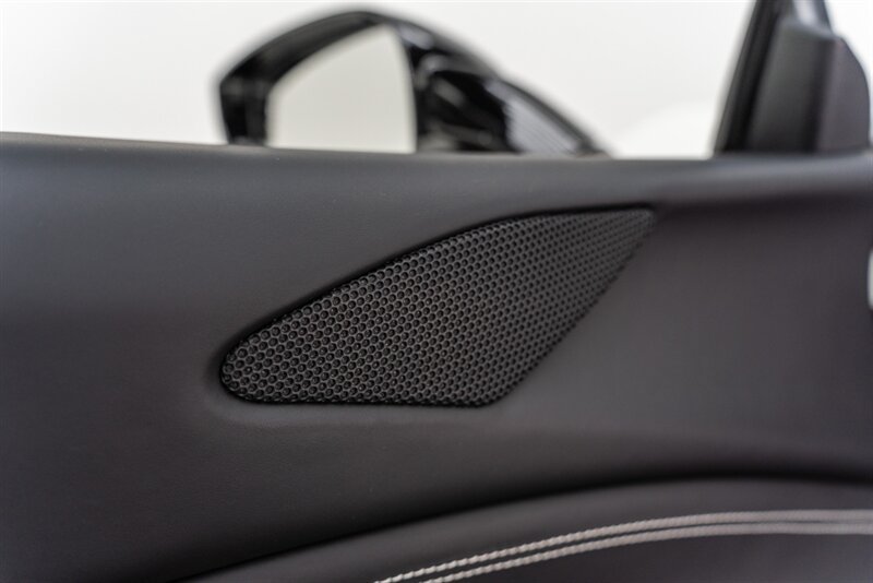 Used 2017 Ferrari 488 Spider RWD image 88