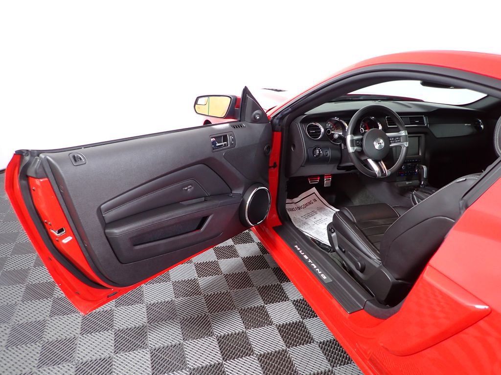 Used 2014 Ford Mustang GT Premium w/ Electronics Package RWD image 20