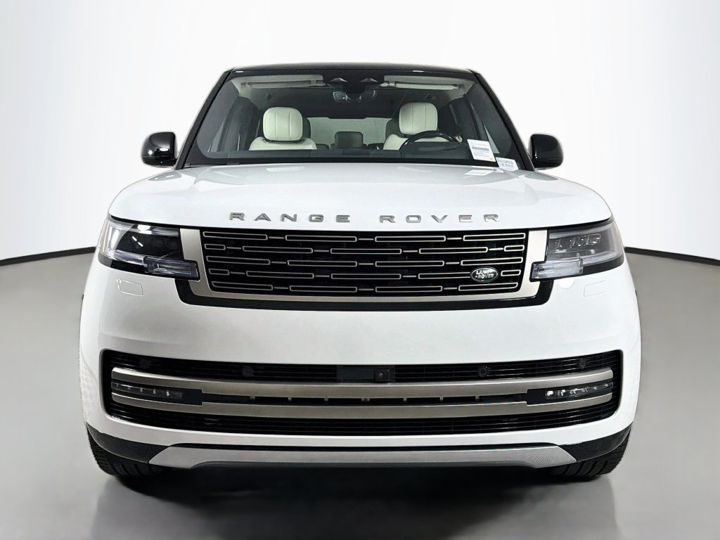 New 2027 Land Rover Range Rover Long Wheelbase SE AWD/4WD image 2