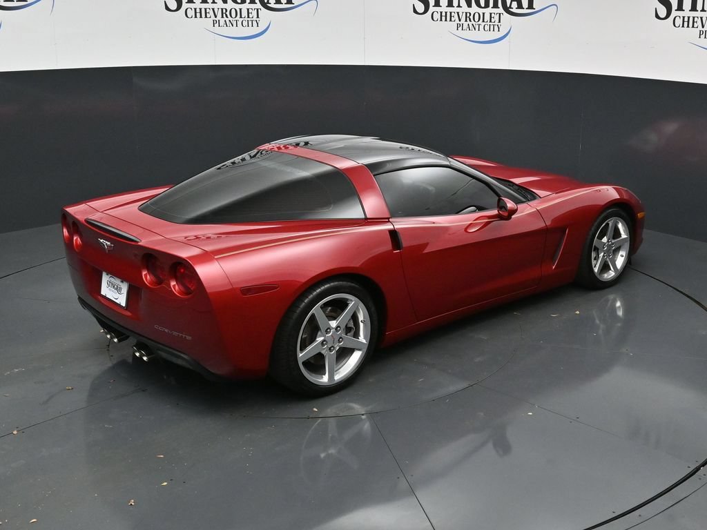Used 2005 Chevrolet Corvette Coupe w/ Preferred Equipment Group RWD image 18