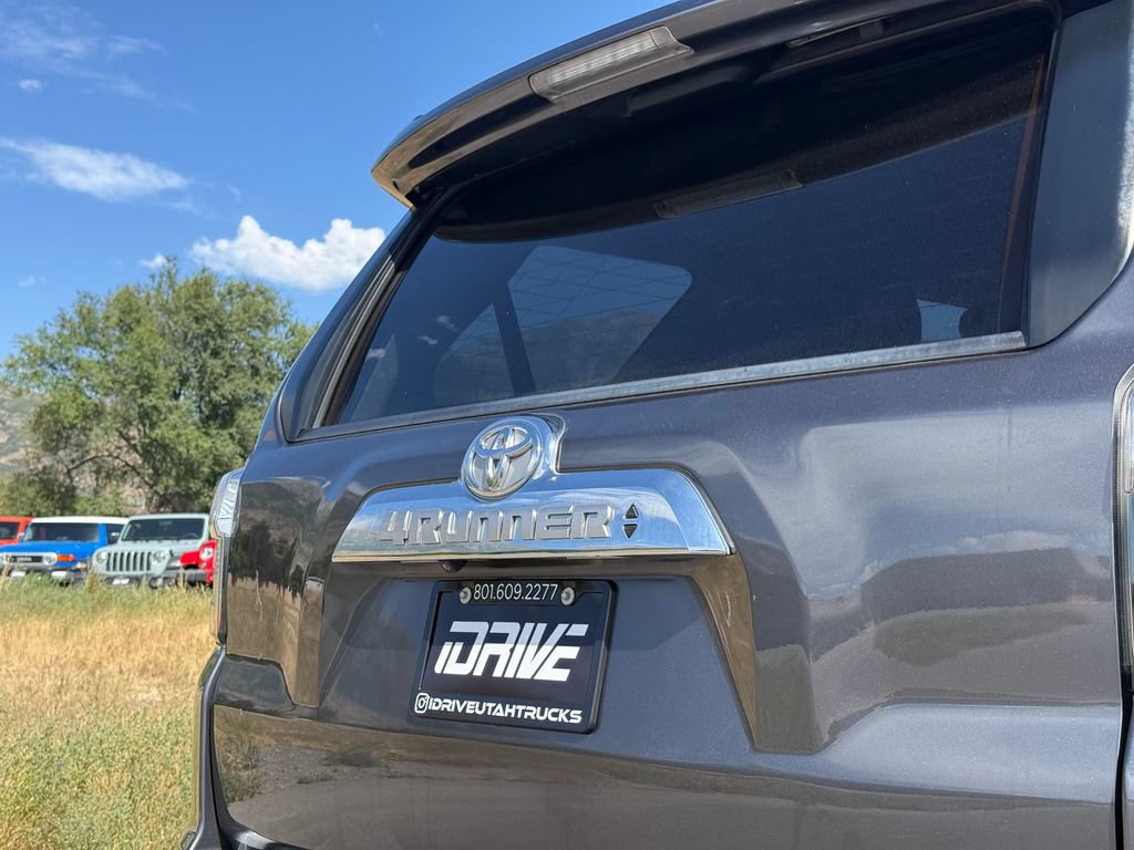 Used 2019 Toyota 4Runner Limited AWD/4WD image 15