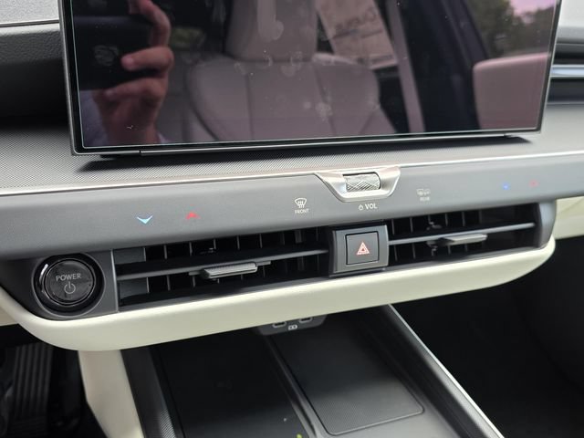 New 2026 Lexus ES 350e FWD image 18