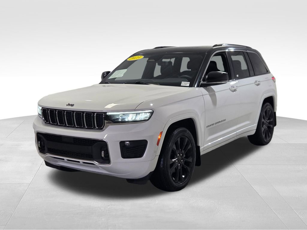 Used 2023 Jeep Grand Cherokee Overland w/ Luxury Tech Group IV image 21