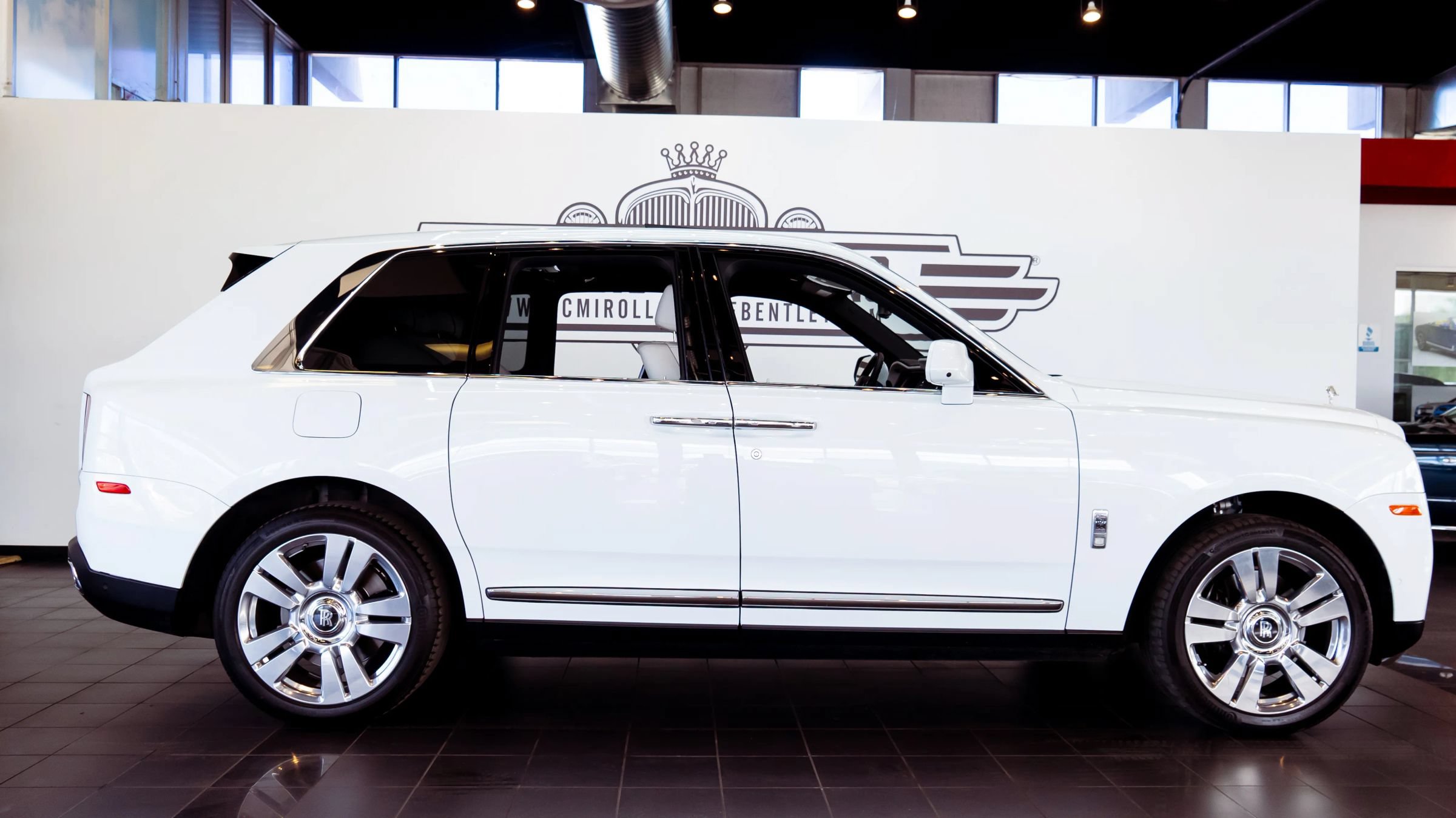 Used 2019 Rolls-Royce Cullinan AWD/4WD image 9