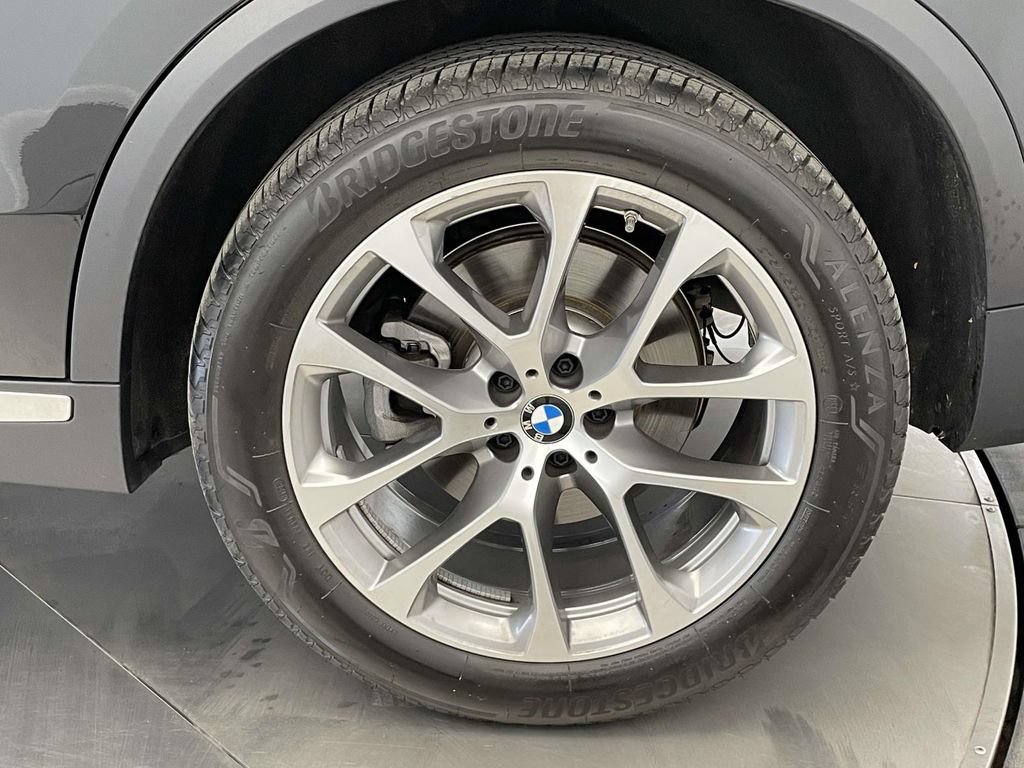 Used 2026 BMW X5 xDrive40i w/ Premium Package AWD/4WD image 13