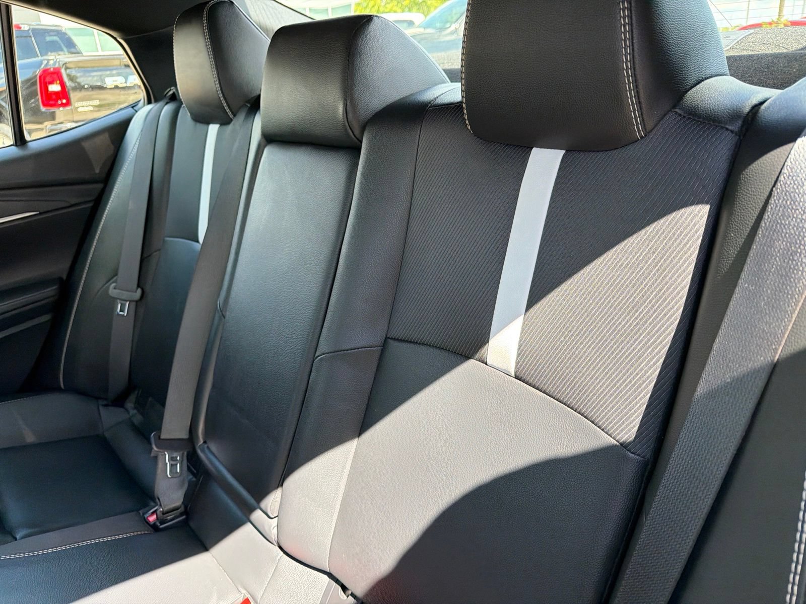 Used 2025 Toyota Camry SE FWD image 17