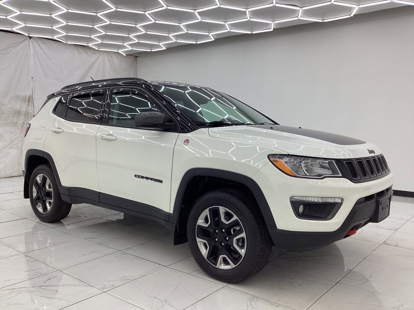 Used 2017 Jeep Compass Trailhawk w/ Leather Interior Group AWD/4WD image 7