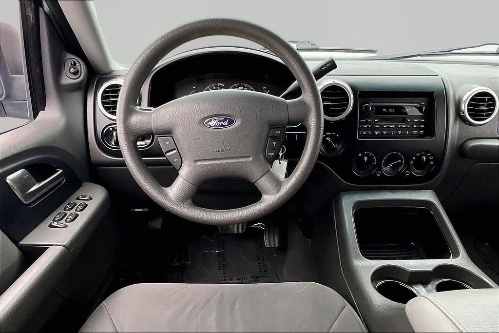Used 2003 Ford Expedition XLT AWD/4WD image 5