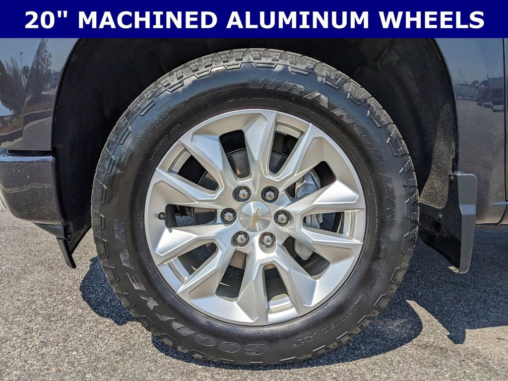 Used 2023 Chevrolet Silverado 1500 Custom image 2