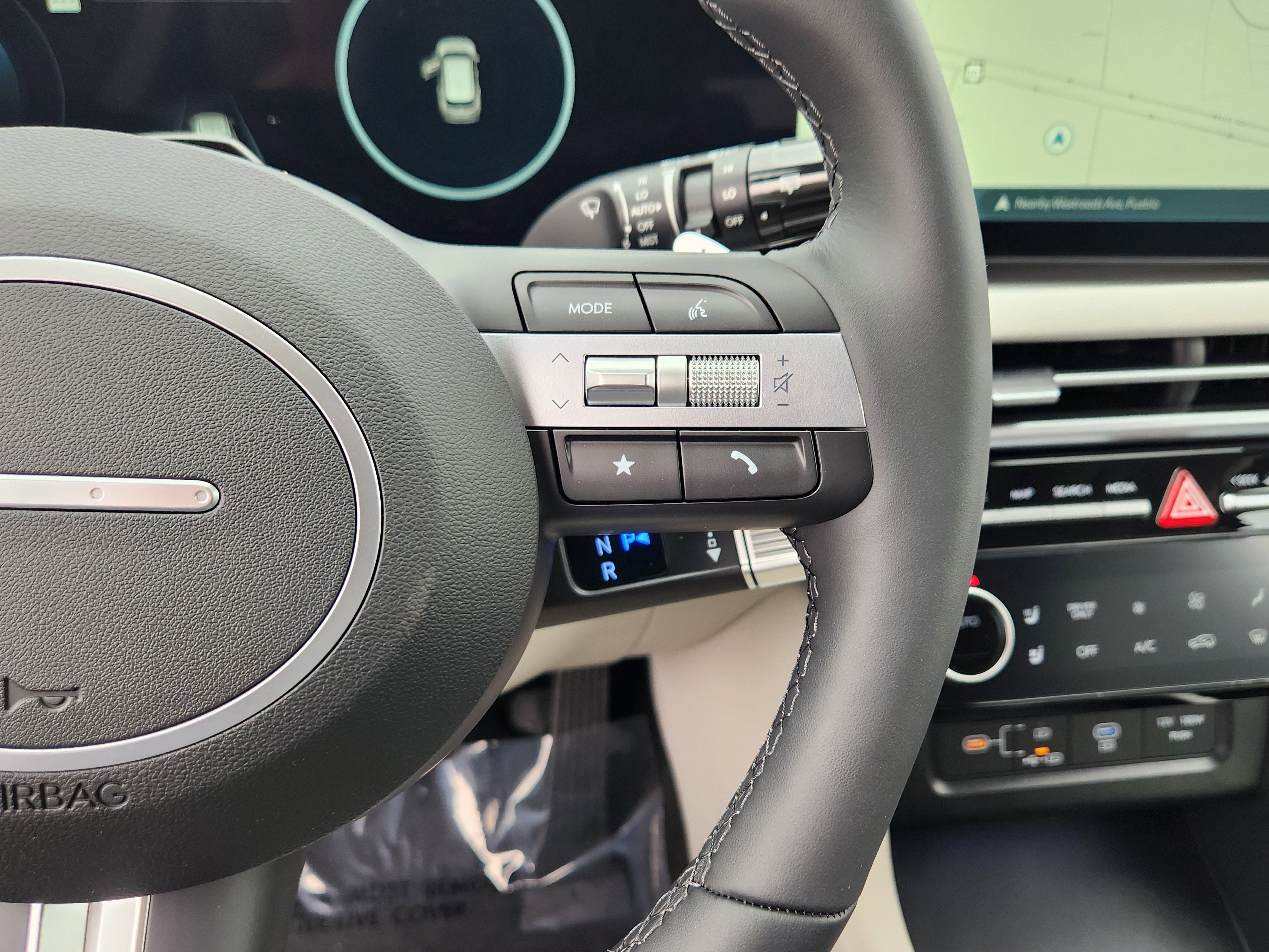 New 2025 Hyundai Tucson Limited w/ Tow & Go Package image 13