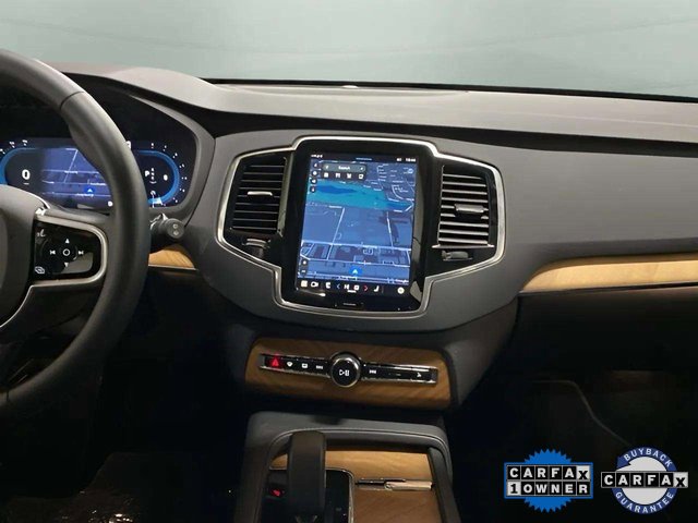 Used 2025 Volvo XC90 B6 Plus image 14