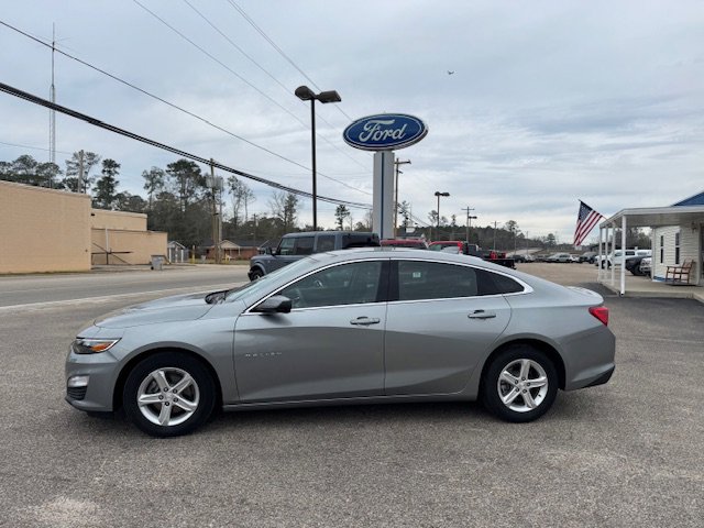 Used 2024 Chevrolet Malibu LT