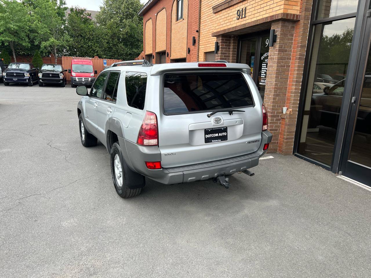 Used 2003 Toyota 4Runner SR5 AWD/4WD image 5