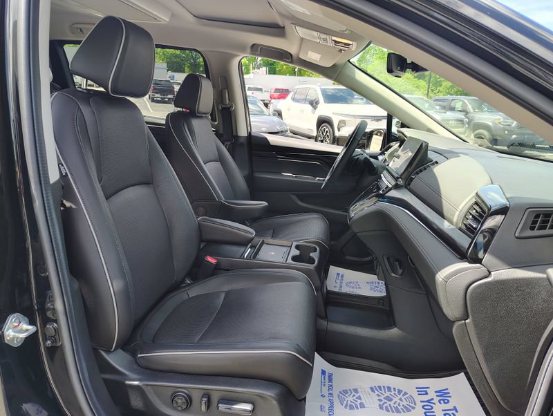 Used 2025 Honda Odyssey Elite image 29