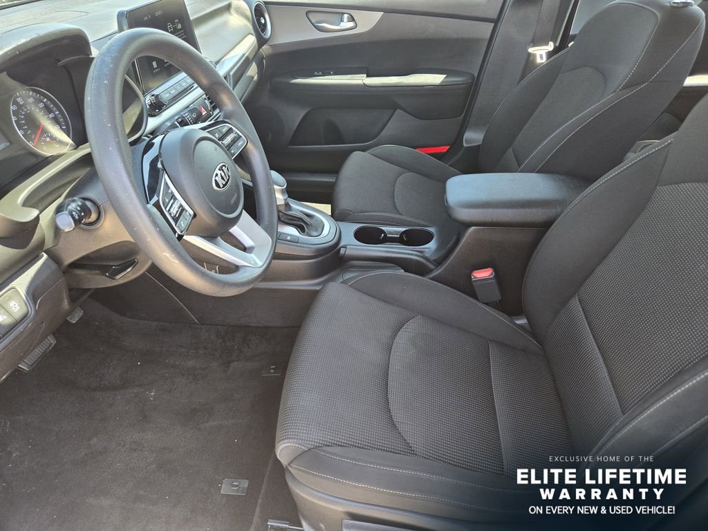 Used 2021 Kia Forte LXS FWD image 13