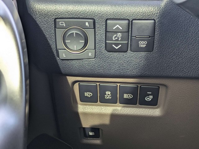 Used 2023 Lexus GX 460 Premium w/ Premium Plus Package AWD/4WD image 23