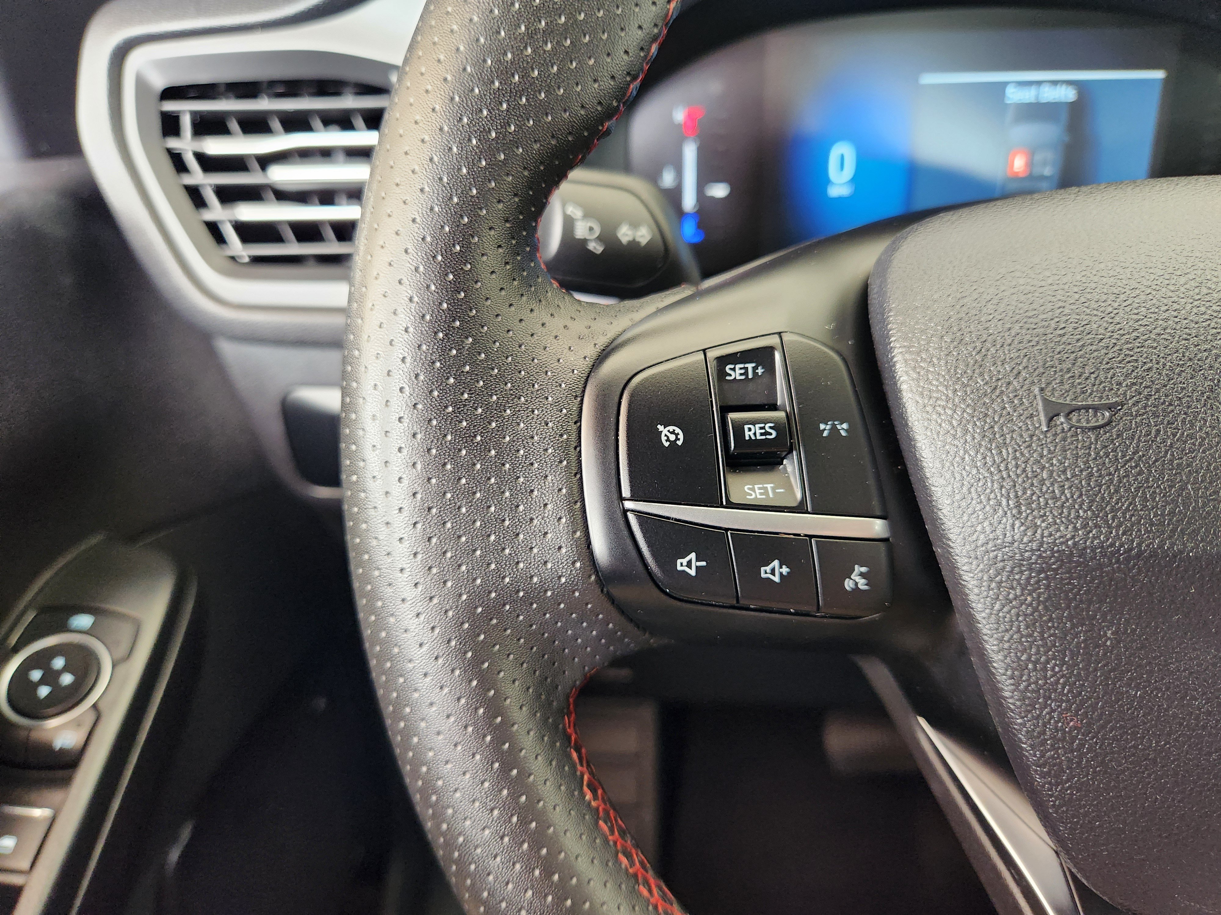 Used 2025 Ford Escape ST-Line FWD image 29