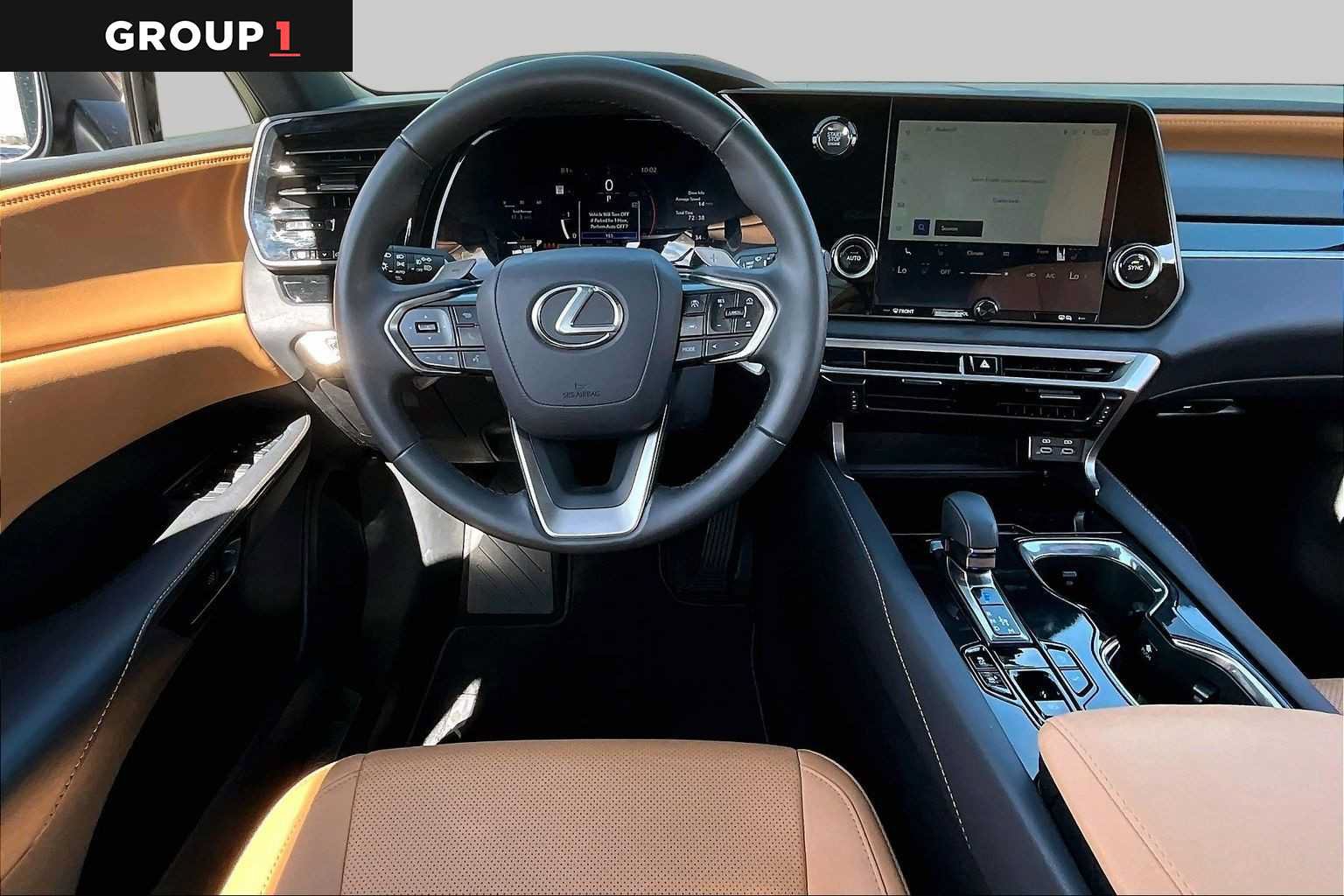 Used 2025 Lexus RX 350 AWD w/ Technology Package image 6