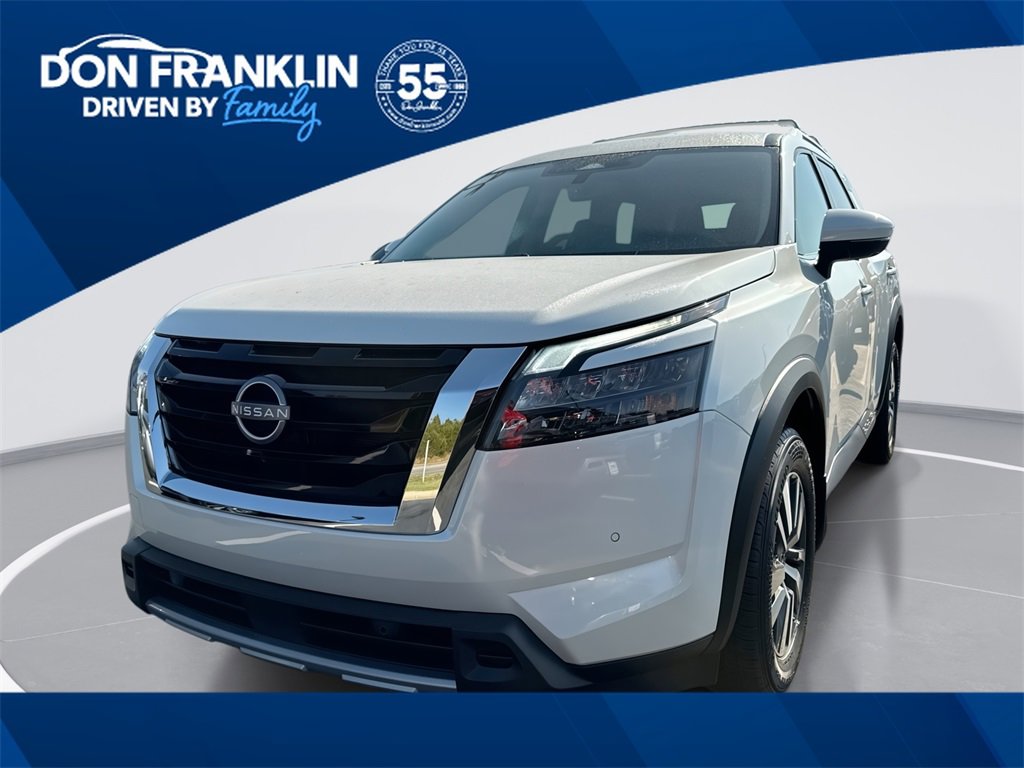 New 2025 Nissan Pathfinder SL