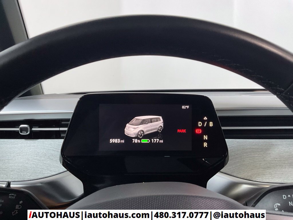 Used 2025 Volkswagen ID. Buzz Pro S Plus RWD image 37