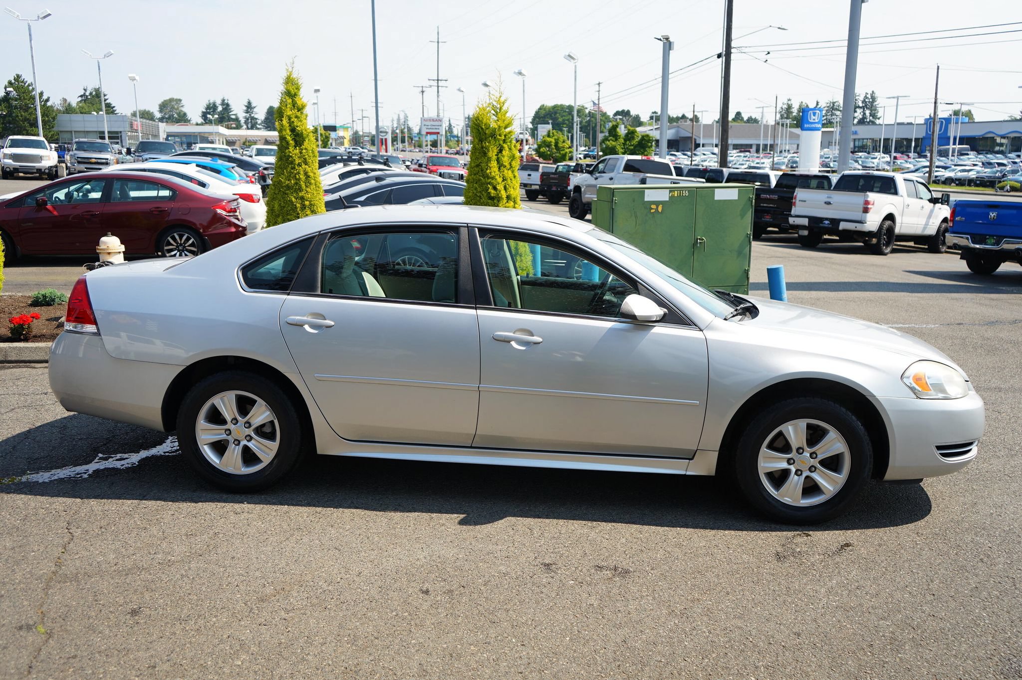 Used 2014 Chevrolet Impala Limited LS FWD image 6