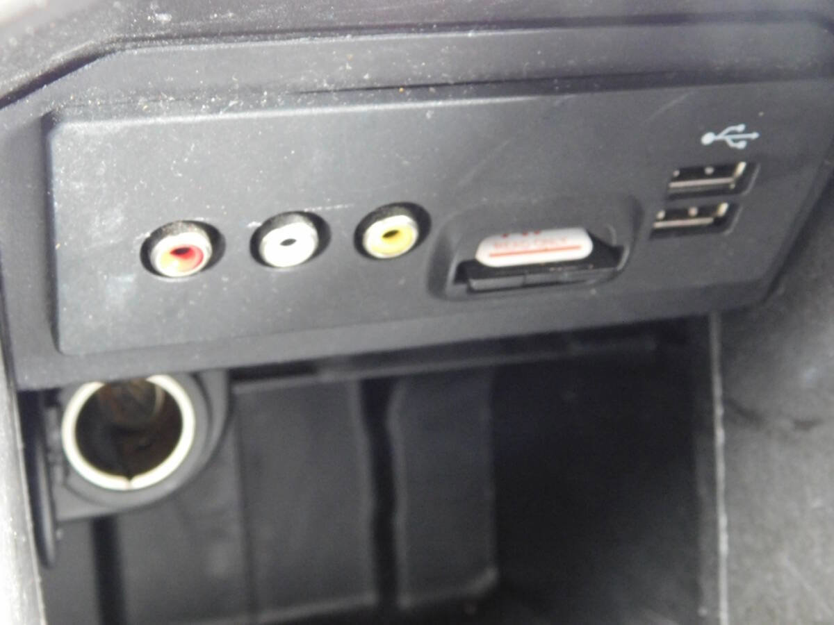 Used 2014 Ford Escape Titanium w/ Equipment Group 401A image 18