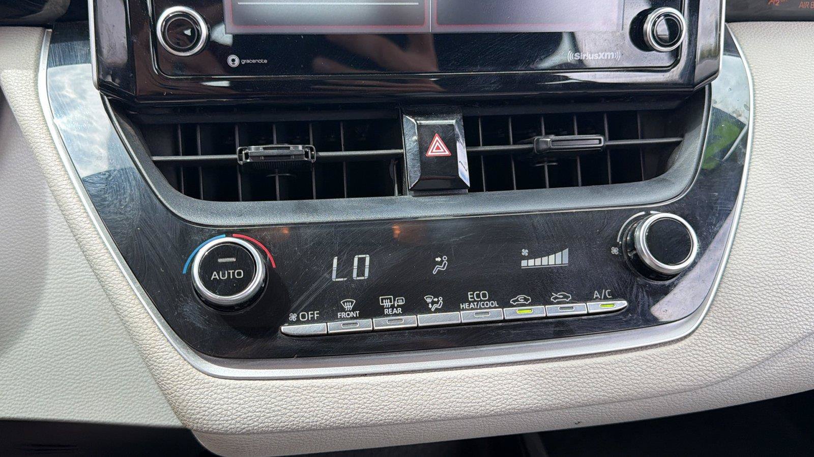 Used 2021 Toyota Corolla LE w/ Carpet Mat Package (TMS) FWD image 20