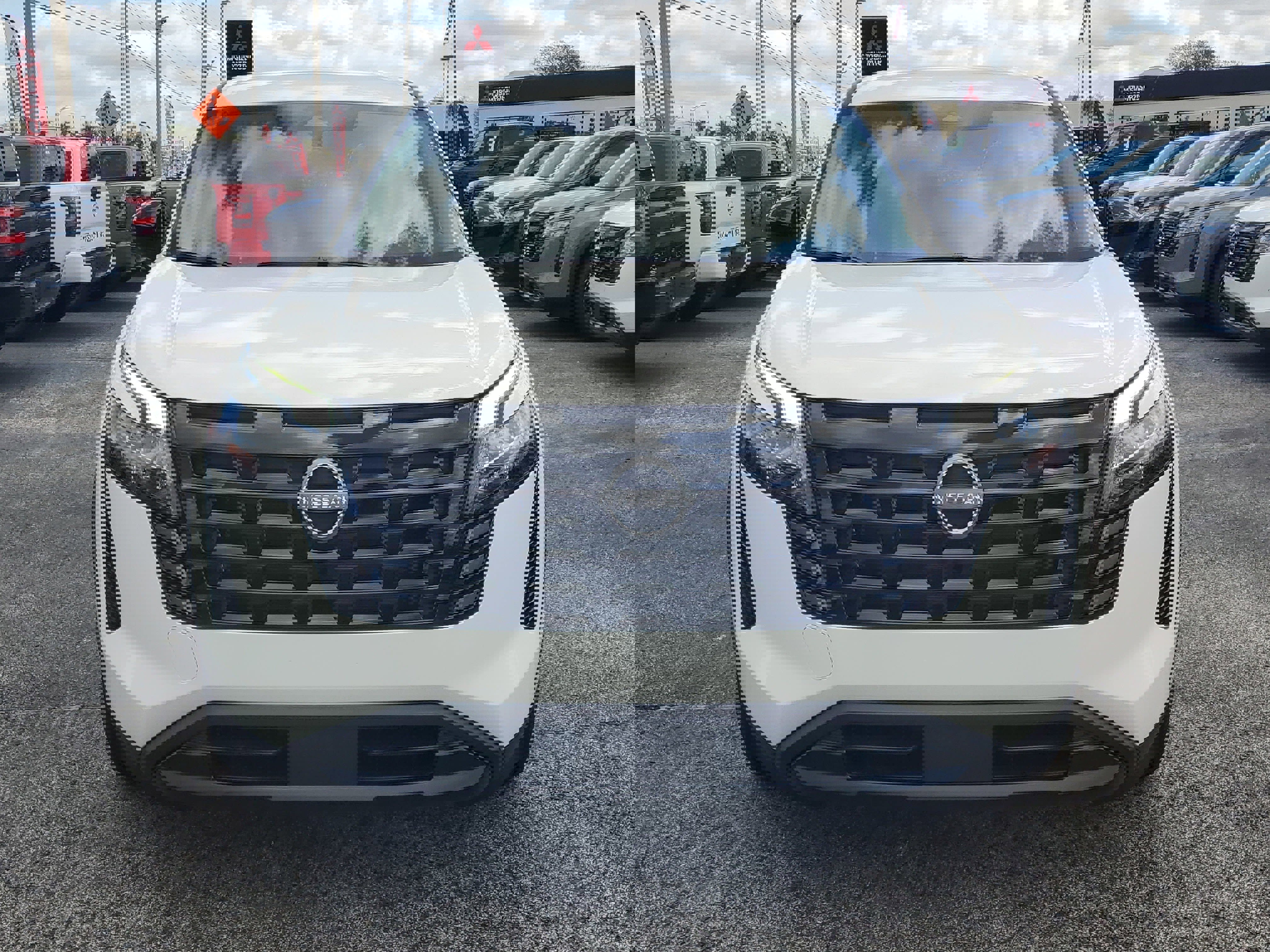 New 2026 Nissan Pathfinder S image 2