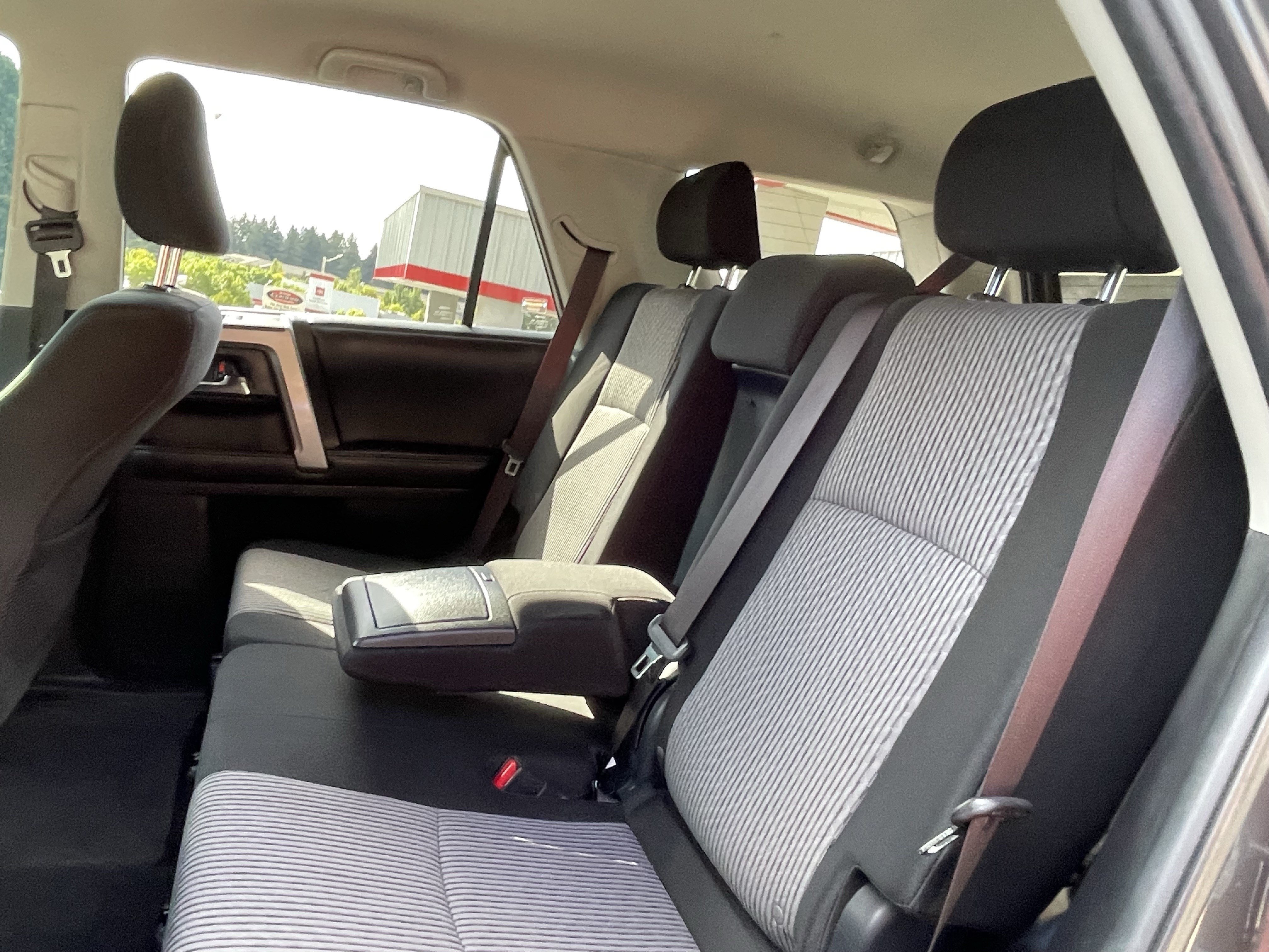 Certified 2017 Toyota 4Runner SR5 AWD/4WD image 13