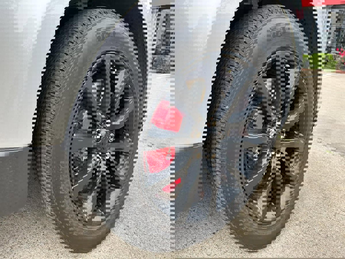 Used 2017 Land Rover Range Rover Sport image 25