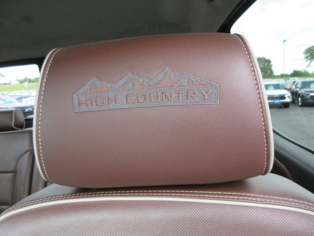 Used 2014 Chevrolet Silverado 1500 High Country w/ High Country Premium Package AWD/4WD image 14