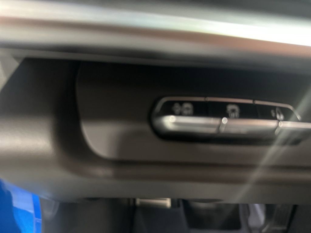New 2026 Chevrolet Corvette E-Ray image 22