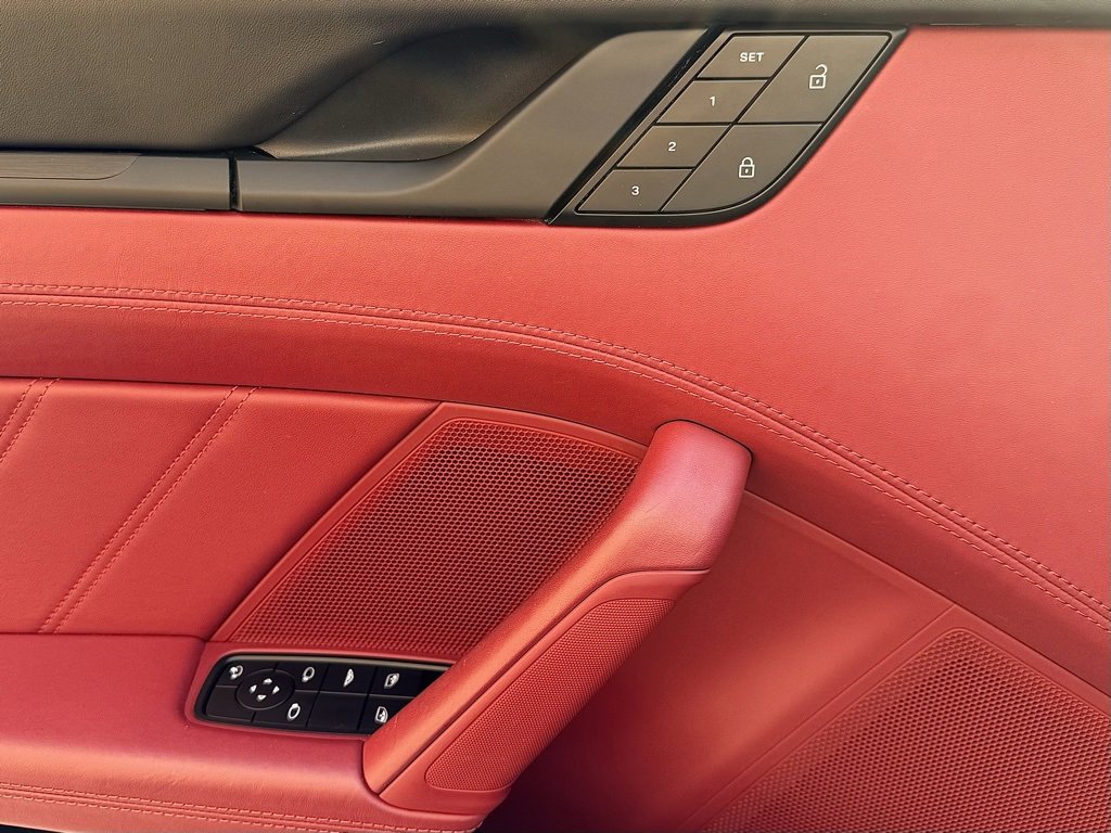 Certified 2022 Porsche 911 Carrera GTS image 17