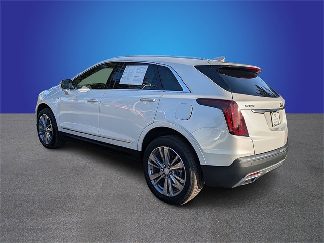 Certified 2025 Cadillac XT5 Premium Luxury image 3